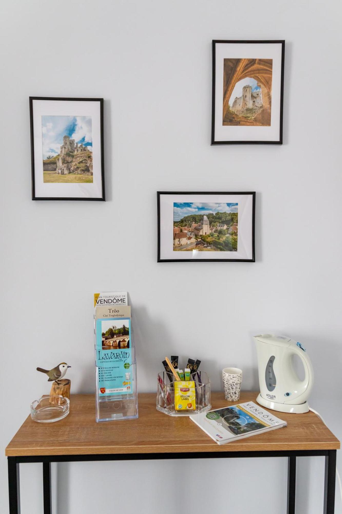 Hotel Les Tourterelles Vendôme Pokoj fotografie